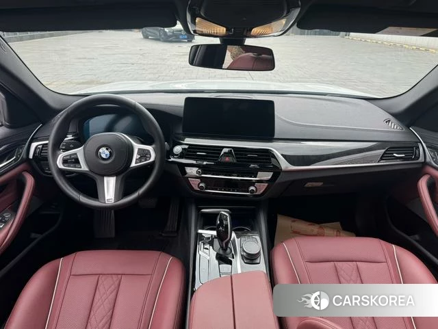 BMW 5 series 2022 Белый из Китая, фото 3