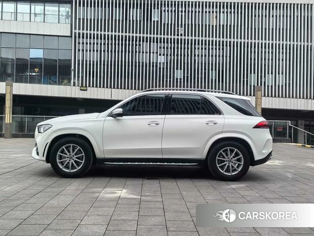Mercedes-Benz GLE (import) 2021 Белый из Китая, фото 4