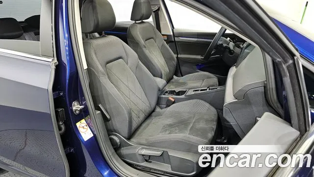 Volkswagen Golf 8th Generation id 2733000 из Кореи 13