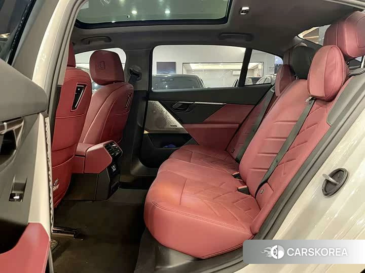 BMW 5 series id 4420388 из Китая 8