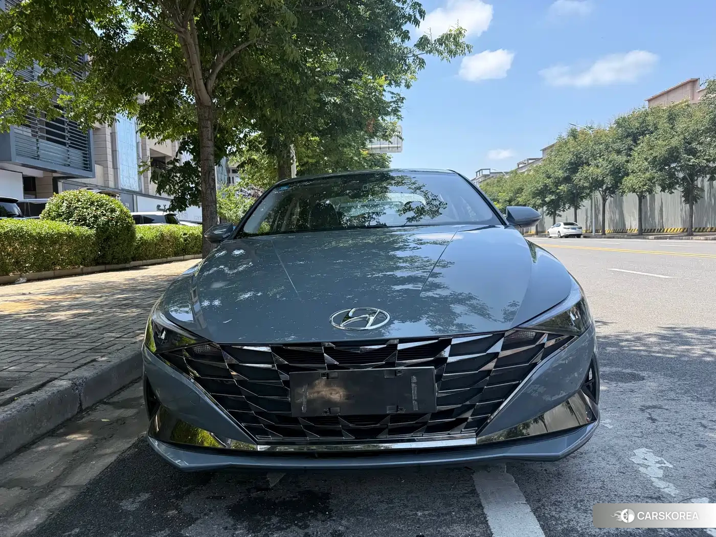 Hyundai Elantra 2026 Silver/gray из Китая, фото 3