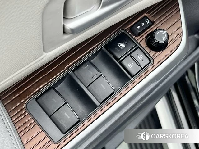 Toyota Grevia id 4279174 из Китая 21