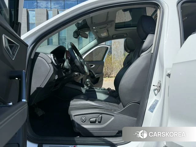 Audi Q2L id 4291232 из Китая 12