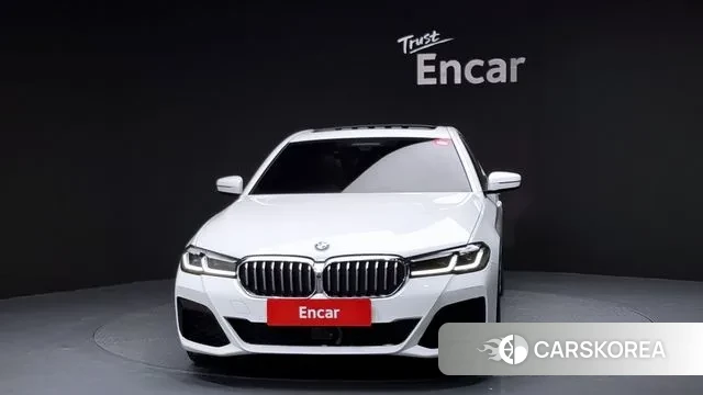 BMW 5 Series (G30) id 3401924 из Кореи 13