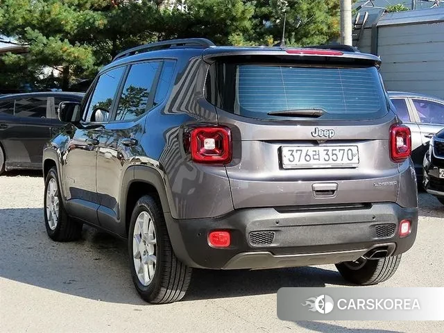 Jeep Renegade id 3329885 из Кореи 13