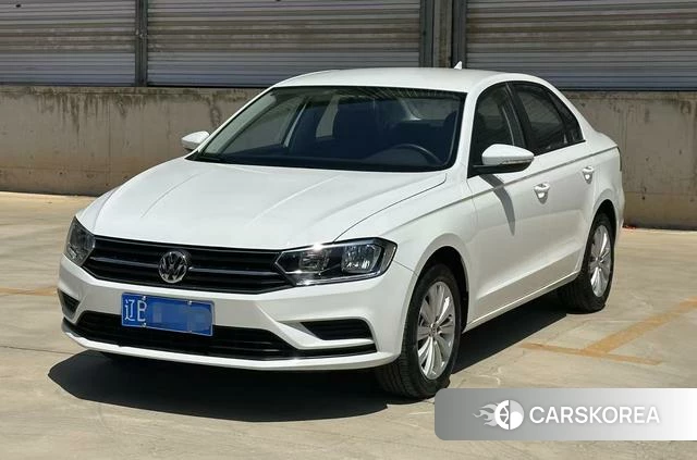 Volkswagen Bora 2022 Белый из Китая, фото 3