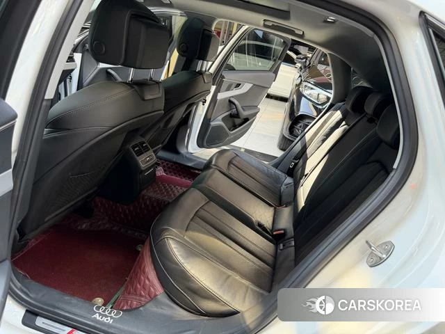 Audi A4L id 4393288 из Китая 13