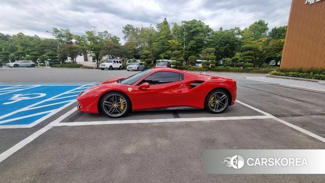 Ferrari 488 Spider id 4698957 из Кореи 10