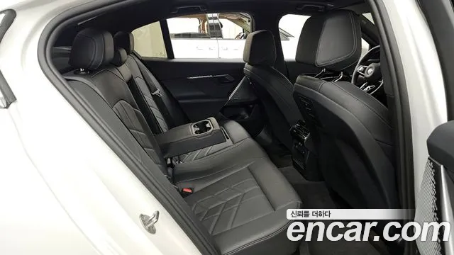 BMW 5 Series (G60) id 2668067 из Кореи 13