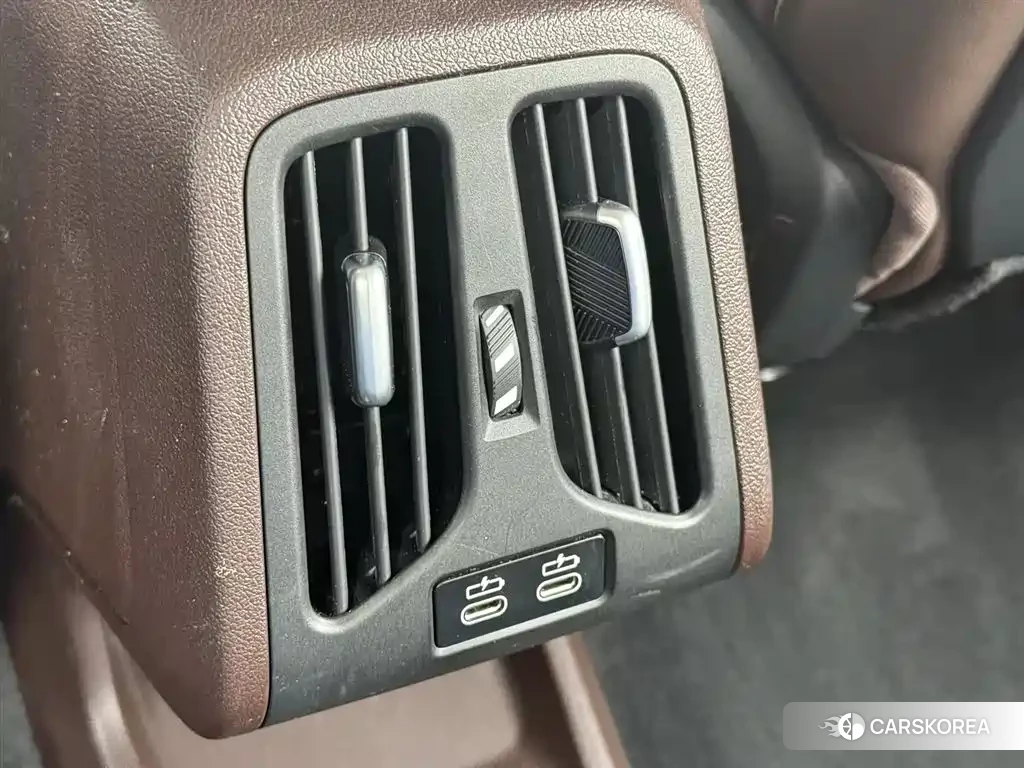 BMW X1 id 4570628 из Китая 12