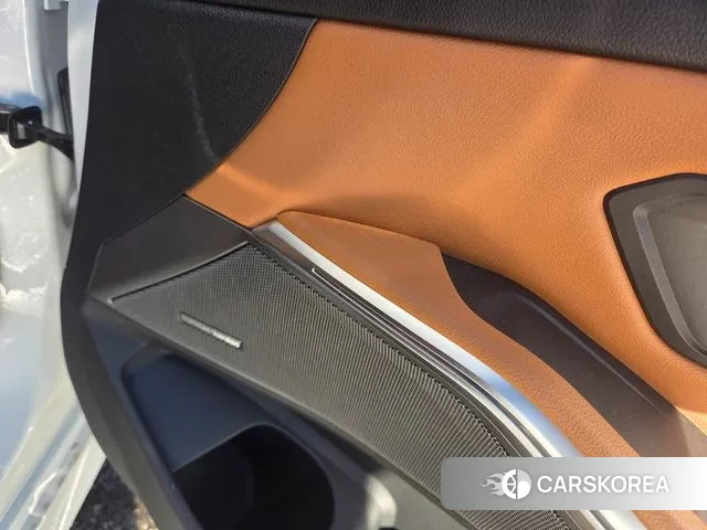 BMW 3 Series (G20) 2025 Белый из Кореи, фото 3