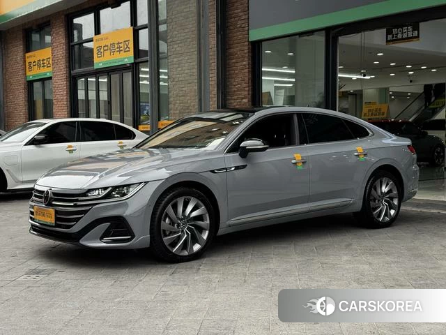 Volkswagen CC 2022 Темно-серый из Китая, фото 4