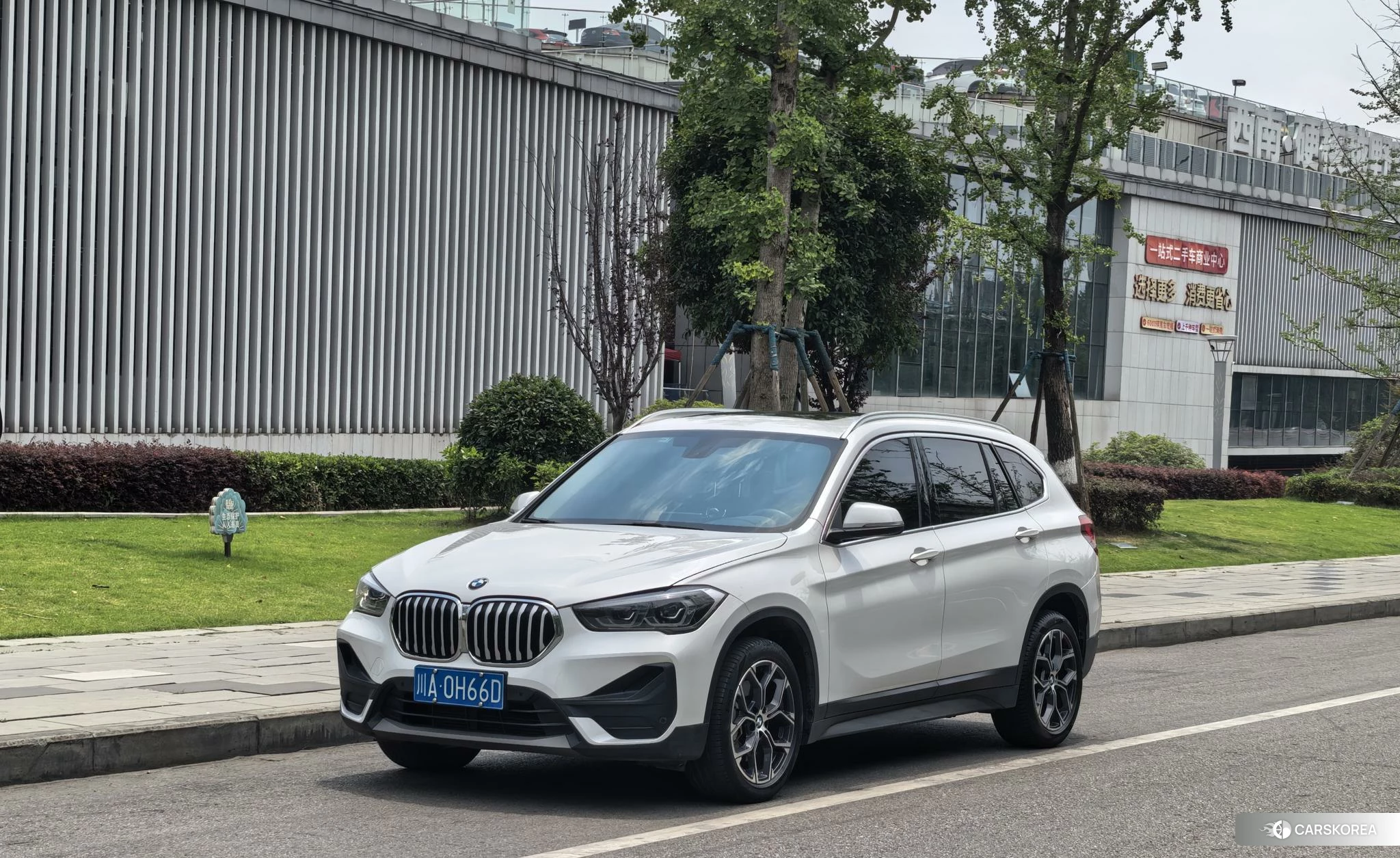 BMW X1 id 4512754 из Китая 11