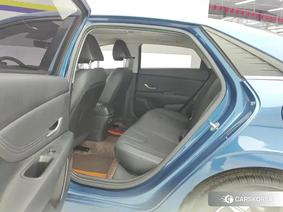 Hyundai Elantra id 4601905 из Китая 9