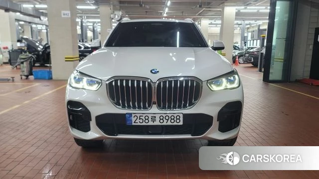 BMW X5 (G05) 2022 Белый из Кореи, фото 3