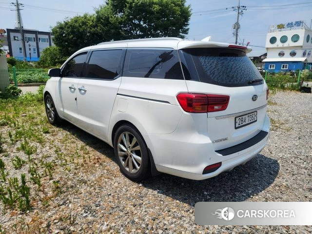 Kia The New Carnival id 4520878 из Кореи 12