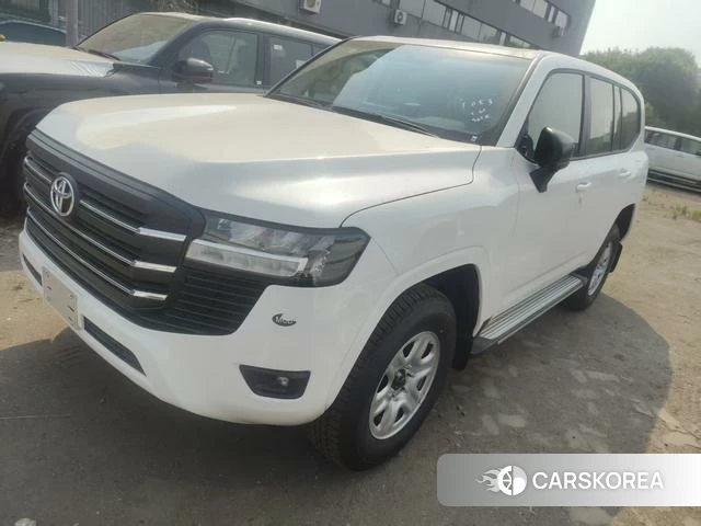 Toyota Land Cruiser (imported) 2026 Белый из Китая, фото 5