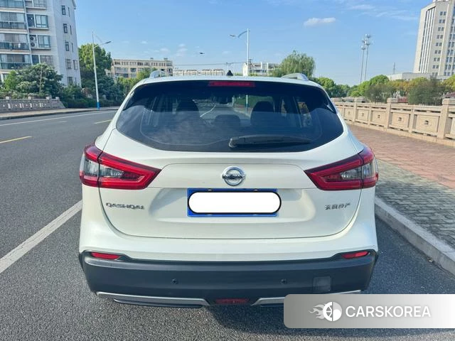 Nissan Qashqai 2023 Белый из Китая, фото 3