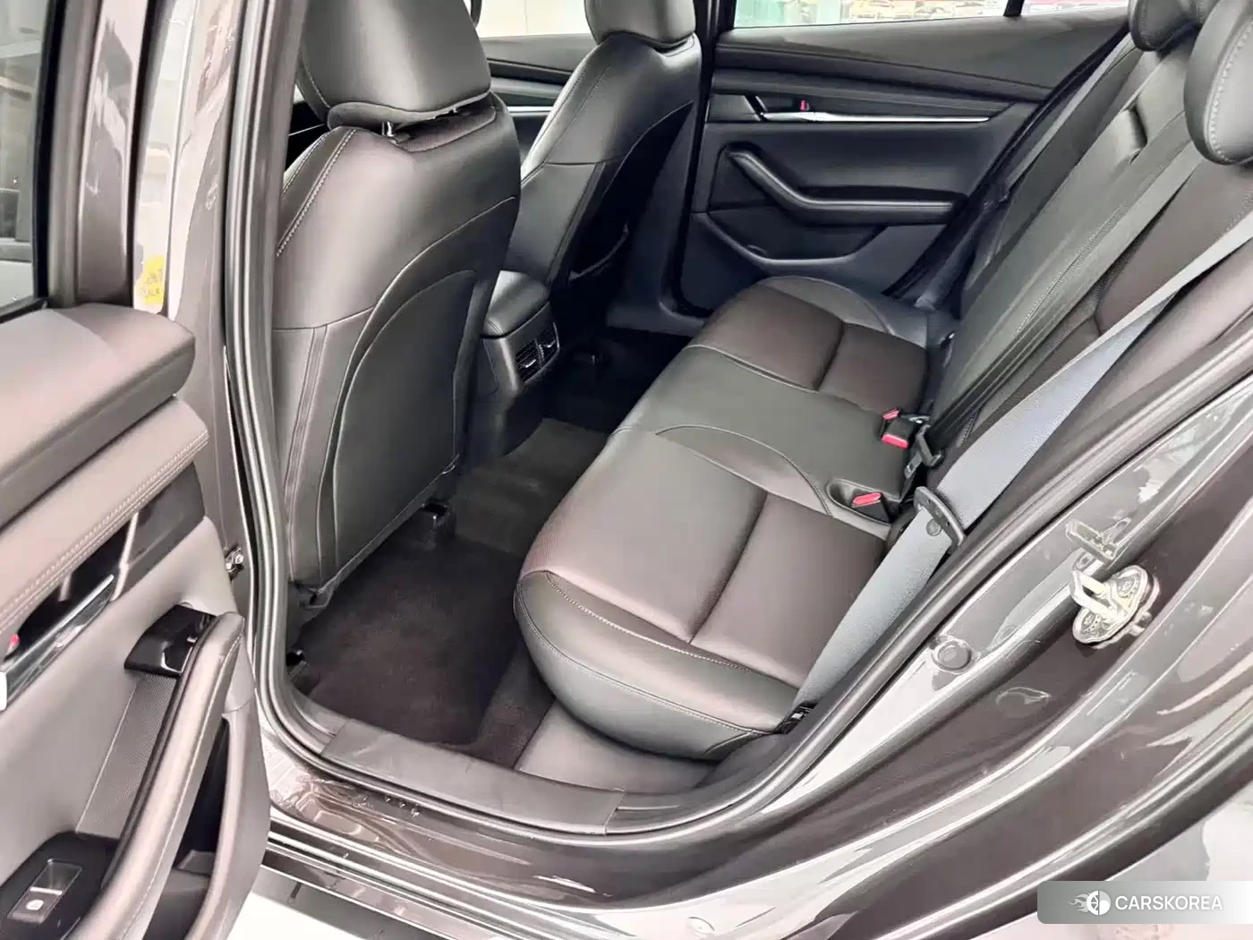Mazda 3 2022 Silver/gray из Китая, фото 3