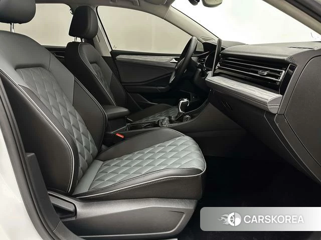 Volkswagen Sagitar id 4297835 из Китая 17