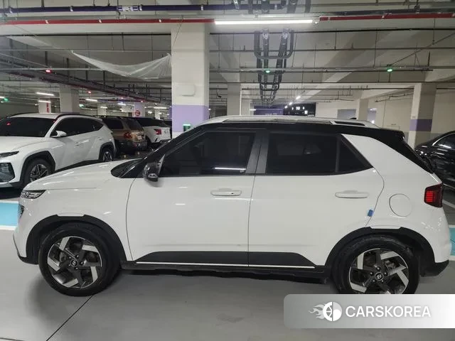 Hyundai Venue 2022 Белый из Кореи, фото 3