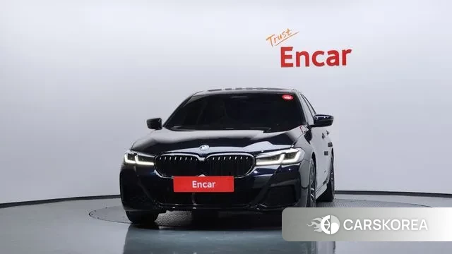 BMW 5 Series (G30) id 3354471 из Кореи 13