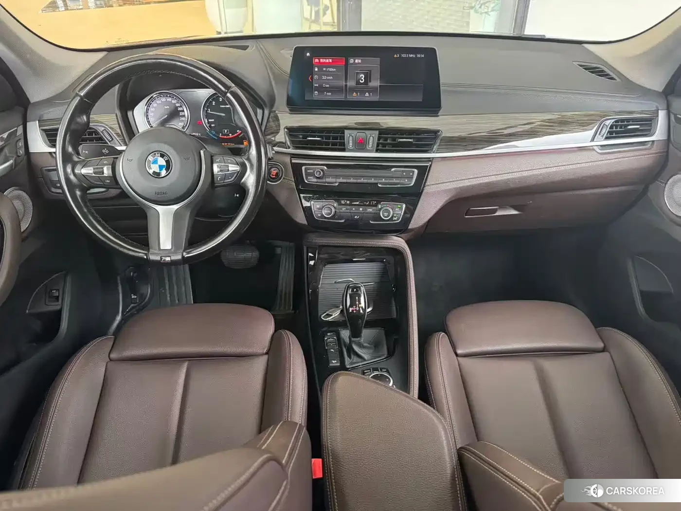 BMW X1 2021 Черный из Китая, фото 4