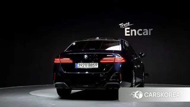 BMW 5 Series (G60) id 3776195 из Кореи 13