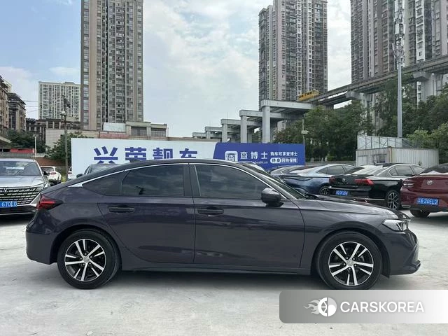 Honda Civic id 4279150 из Китая 14