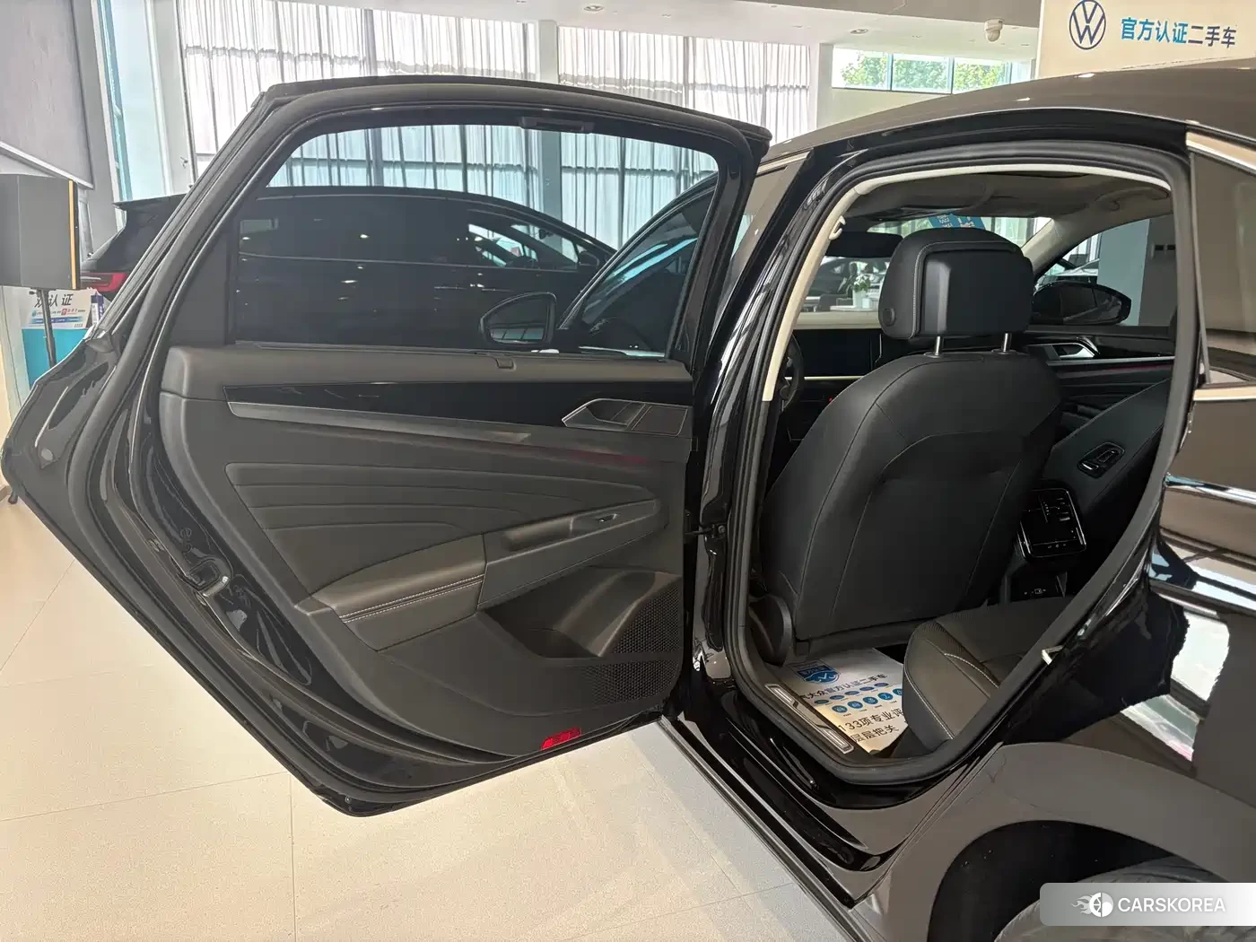 Volkswagen Passat id 4589323 из Китая 12