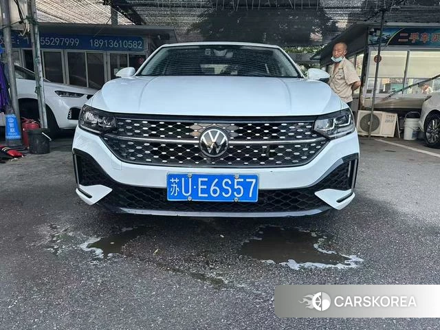 Volkswagen Lavida 2023 Белый из Китая, фото 4