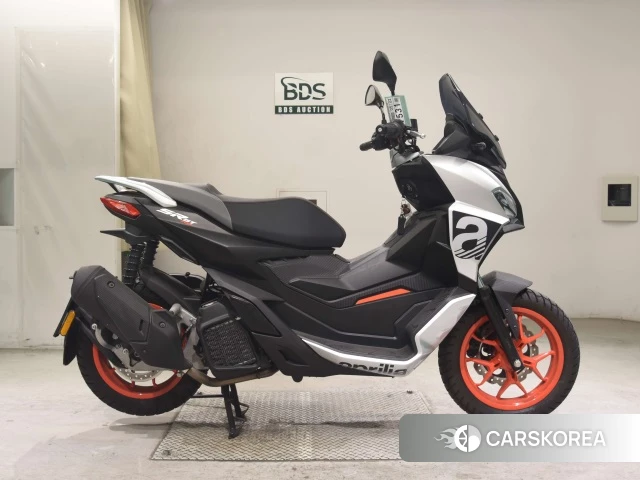 Aprilia SR GT200 2023 из Японии, фото 2