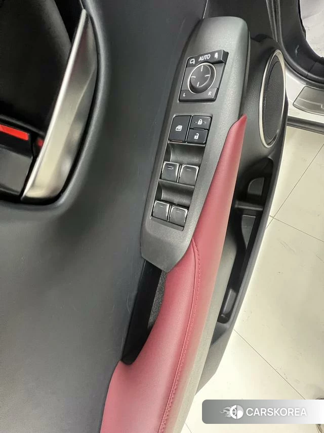 Lexus NX id 4207816 из Китая 14