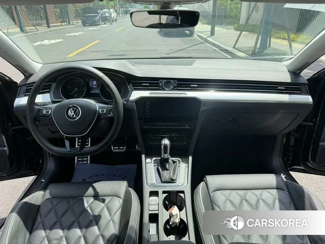 Volkswagen Magotan PHEV 2022 Черный из Китая, фото 6