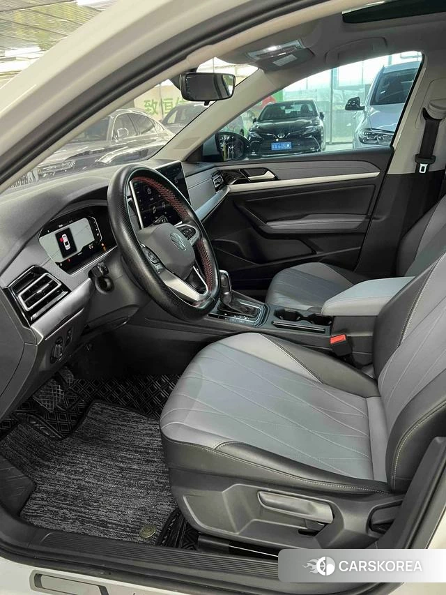 Volkswagen Lavida 2023 Белый из Китая, фото 3