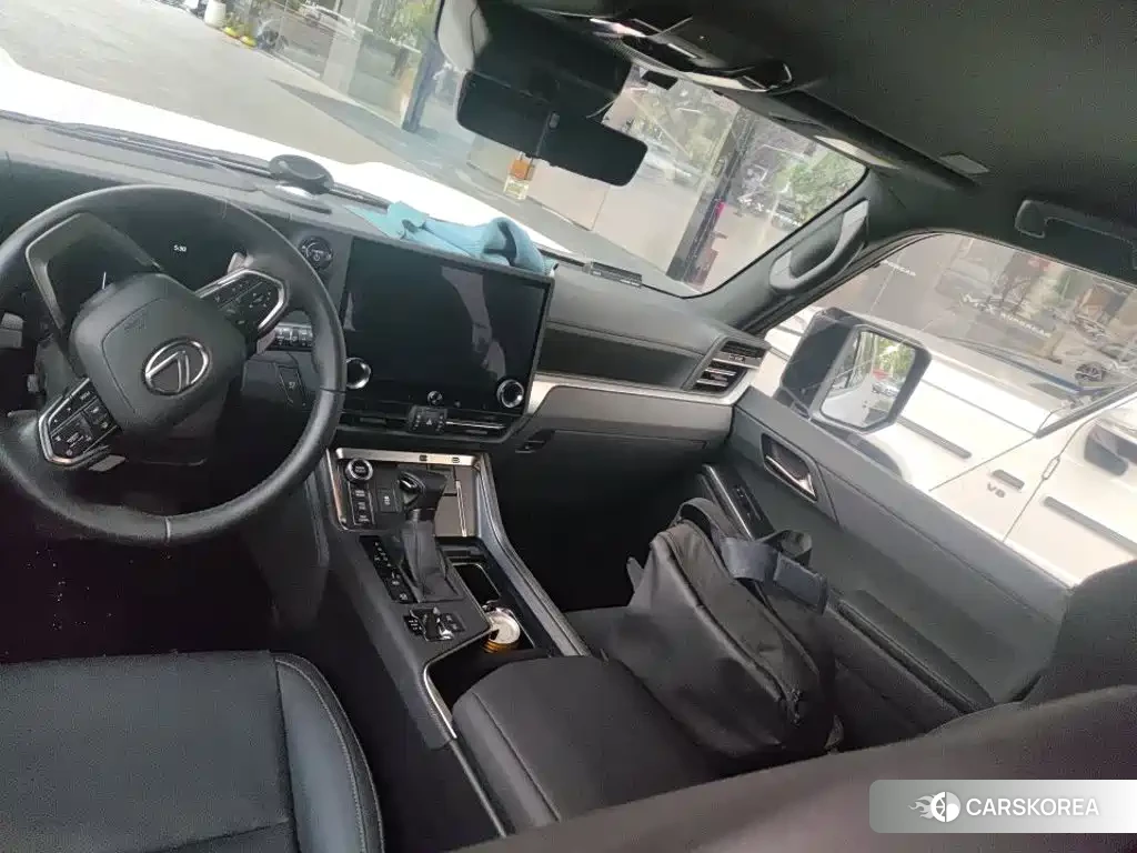 Lexus GX 2025 Черный из Китая, фото 3