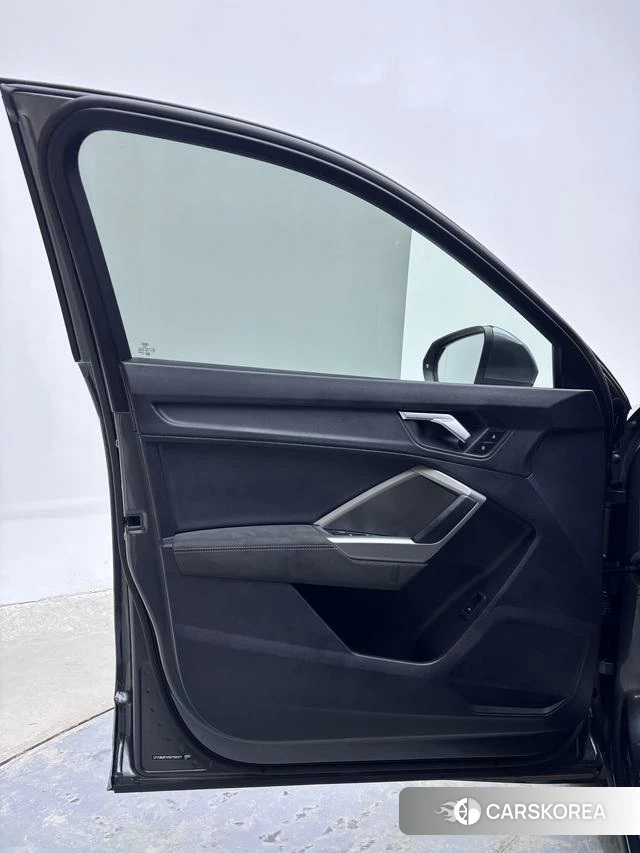 Audi Q3 id 4273777 из Китая 21