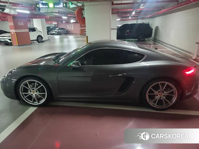 Porsche 718 Boxster 2020 Серый из Кореи, фото 3