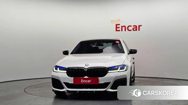 BMW 5 Series (G30) id 4197268 из Кореи 13