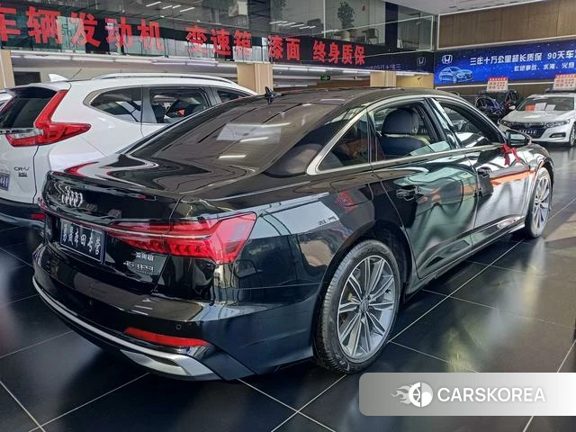 Audi A6L 2021 Черный из Китая, фото 3