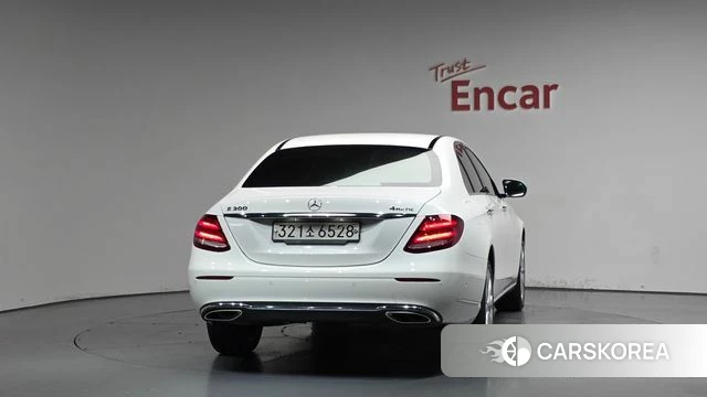 Mercedes-Benz E-Class W213 id 4331210 из Кореи 23