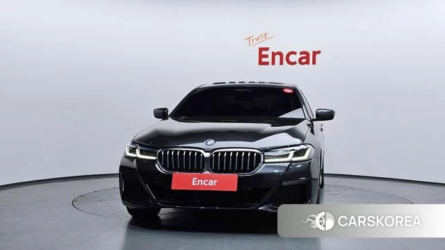 BMW 5 Series (G30) id 3842677 из Кореи 13