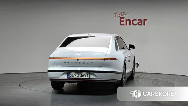 Hyundai Grandeur Hybrid (GN7) id 3871132 из Кореи 13