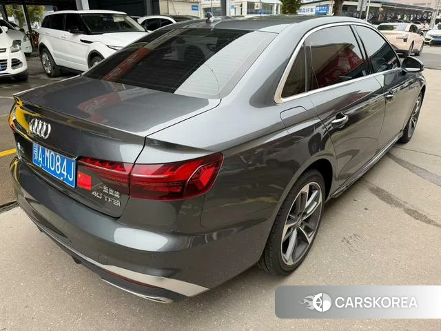 Audi A4L 2021 Темно-серый из Китая, фото 3