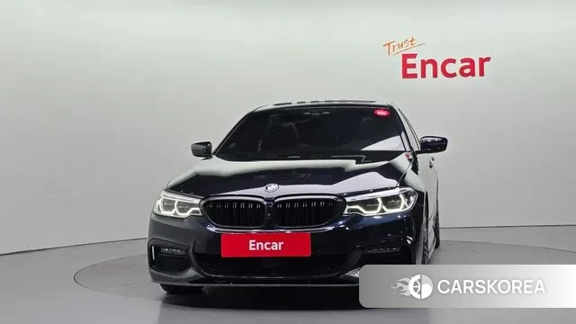 BMW 5 Series (G30) id 3302274 из Кореи 13