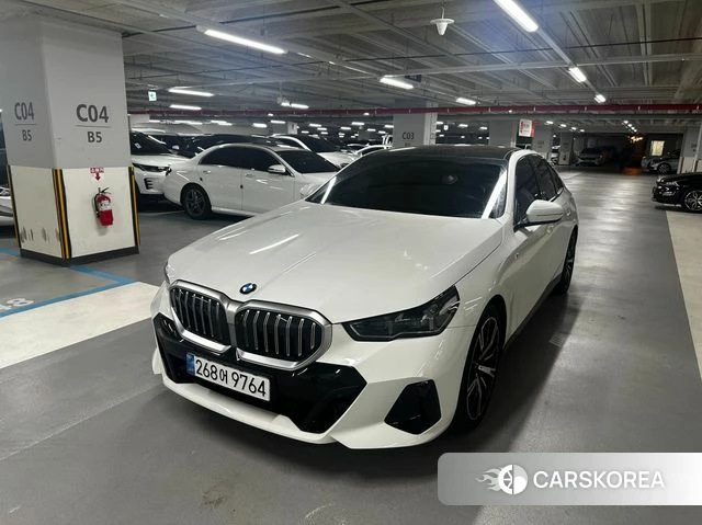 BMW 5 Series (G60) id 4298595 из Кореи 13