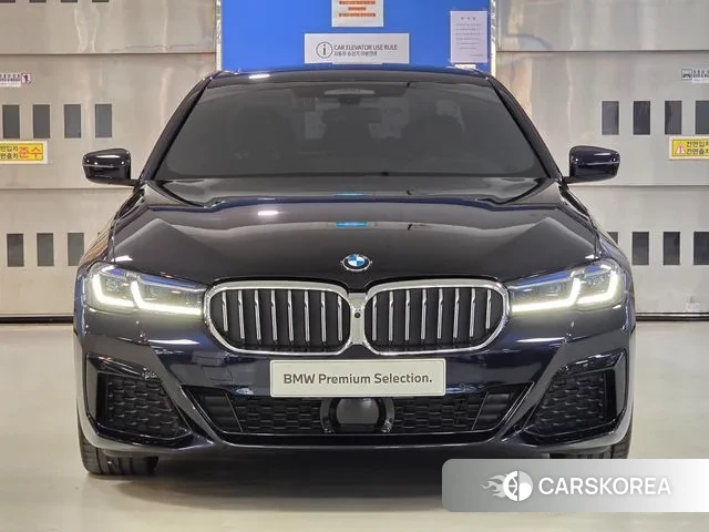 BMW 5 Series (G30) id 3432077 из Кореи 13