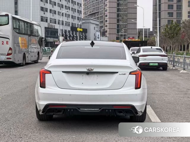 Cadillac CT5 2022 Белый из Китая, фото 3