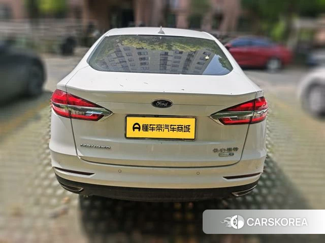 Ford Mondeo 2021 Белый из Китая, фото 3