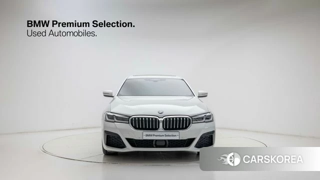 BMW 5 Series (G30) id 4316532 из Кореи 13